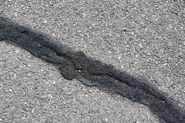 Asphalt Crack Sealing in Gainesville